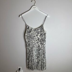 Old Navy White and Black Floral Smocked Dress | Size Large